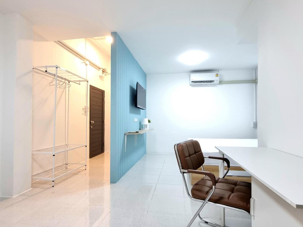 The Zai Apartment Ban Krathum Lom Екстериор снимка