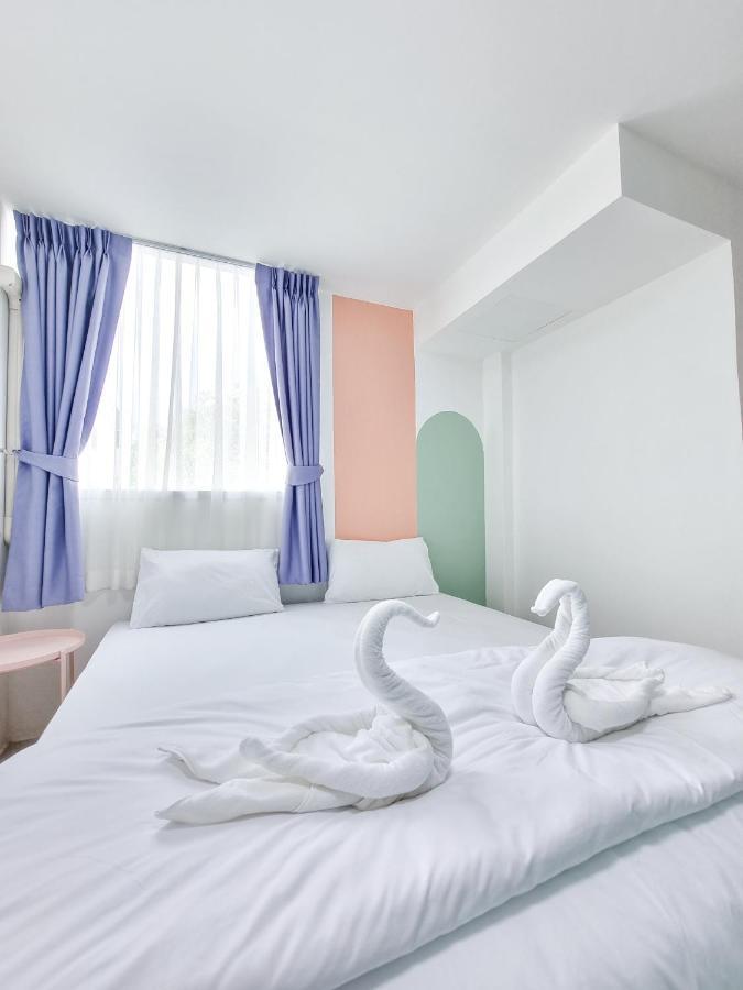 The Zai Apartment Ban Krathum Lom Екстериор снимка